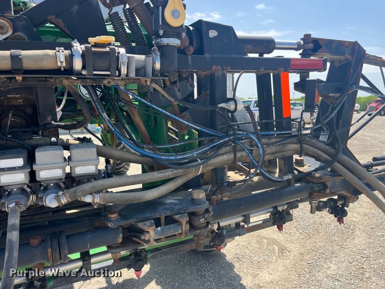 image for item LD9539 2012 John Deere 4830 sprayer
