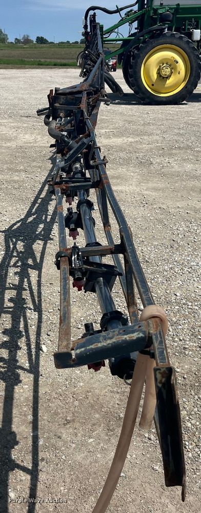 image for item LD9539 2012 John Deere 4830 sprayer