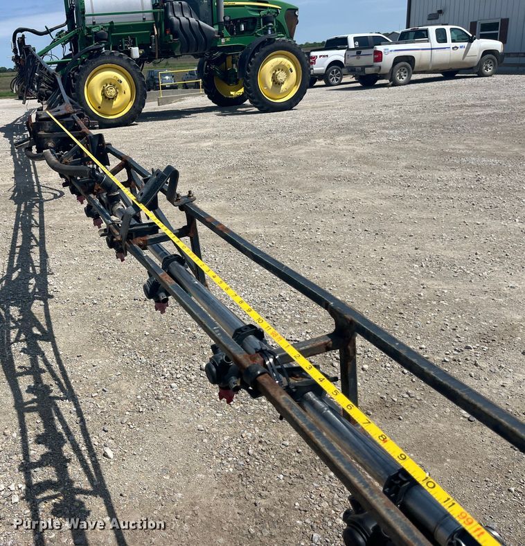 image for item LD9539 2012 John Deere 4830 sprayer