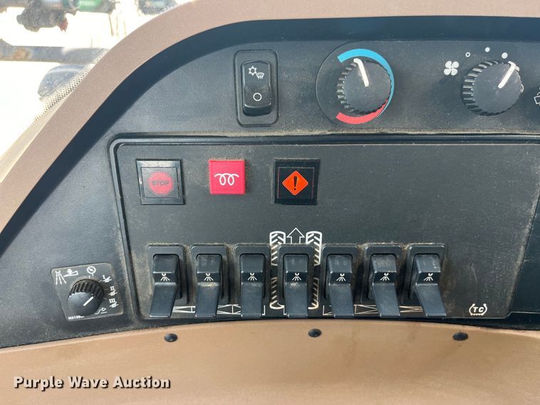 image for item LD9539 2012 John Deere 4830 sprayer