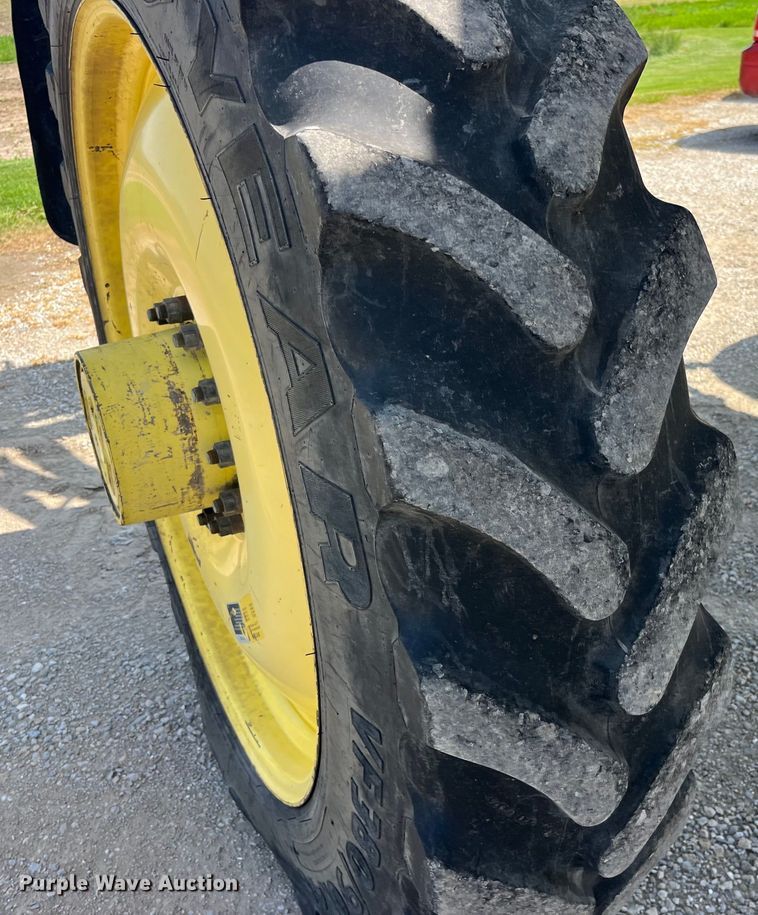 image for item LD9539 2012 John Deere 4830 sprayer