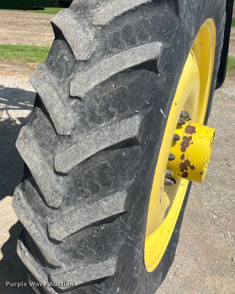 image for item LD9539 2012 John Deere 4830 sprayer