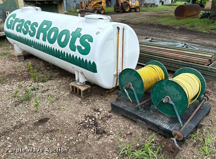 image for item ND9378 Fiberglass Tank