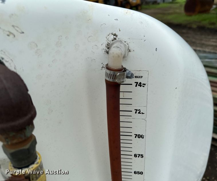 image for item ND9378 Fiberglass Tank