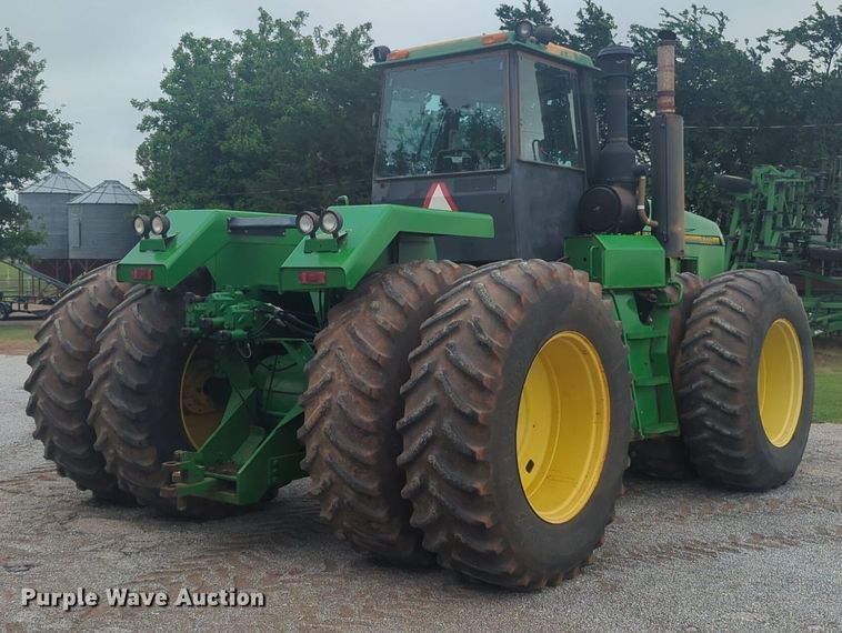 image for item NG9754 1995 John Deere  8770 4WD tractor