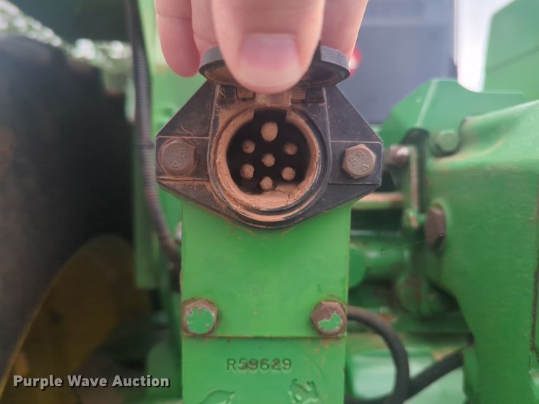 image for item NG9754 1995 John Deere  8770 4WD tractor