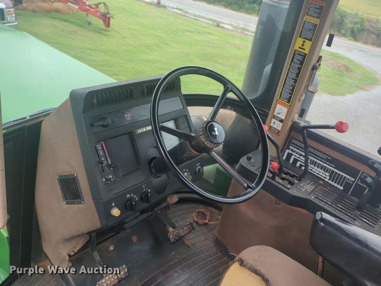 image for item NG9754 1995 John Deere  8770 4WD tractor