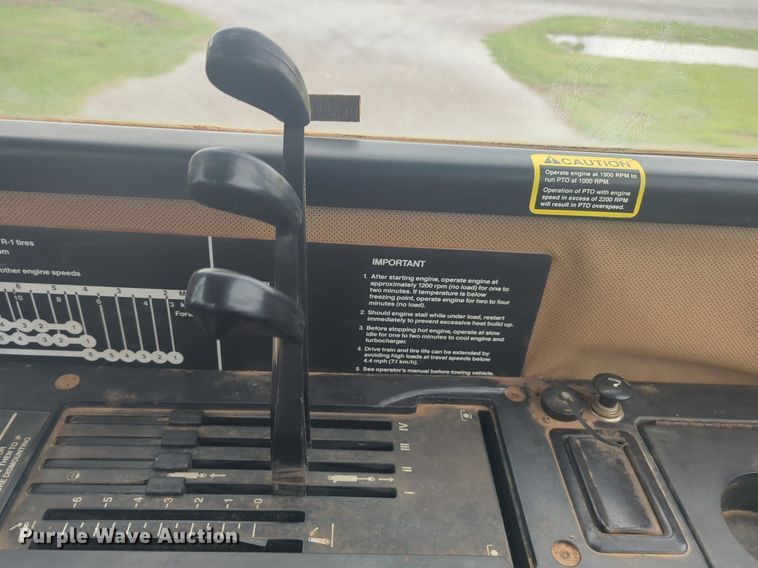 image for item NG9754 1995 John Deere  8770 4WD tractor