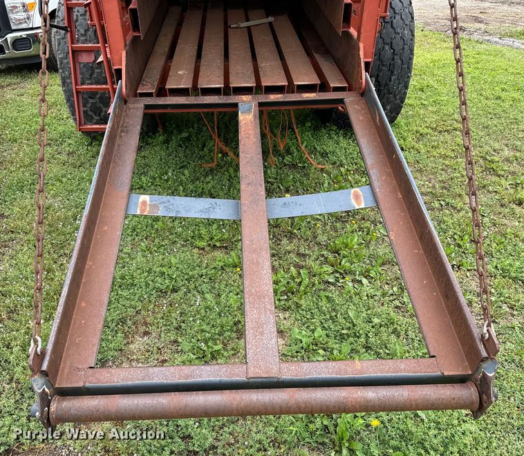 image for item NL9832 Hesston 4900 large square baler