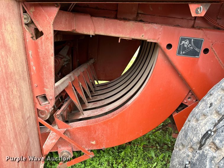 image for item NL9832 Hesston 4900 large square baler