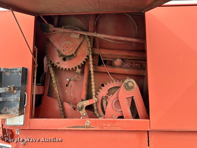 image for item NL9832 Hesston 4900 large square baler