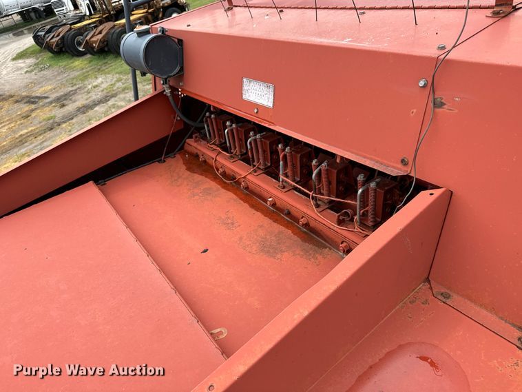 image for item NL9832 Hesston 4900 large square baler