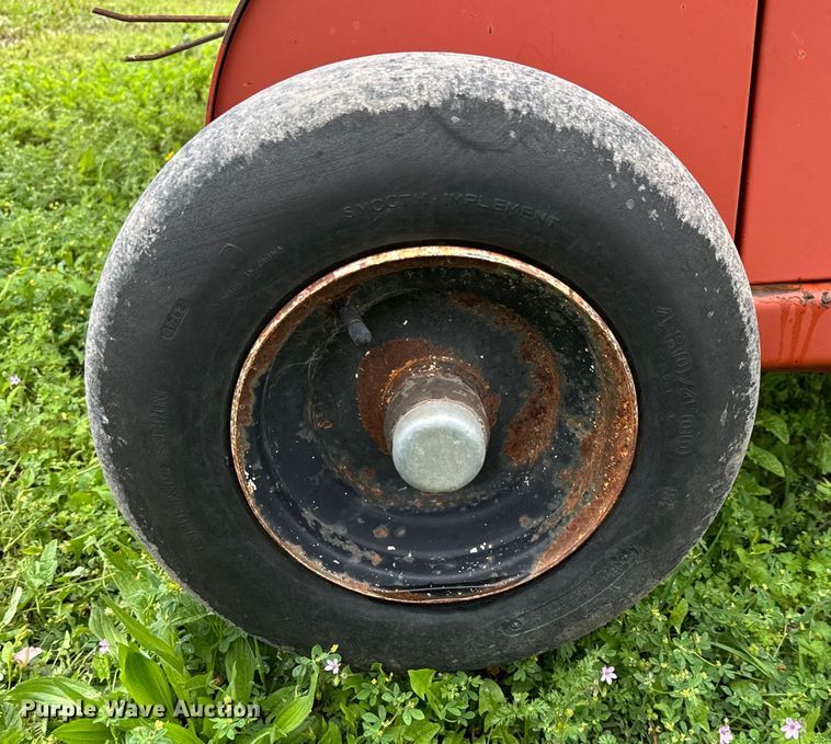 image for item NL9832 Hesston 4900 large square baler