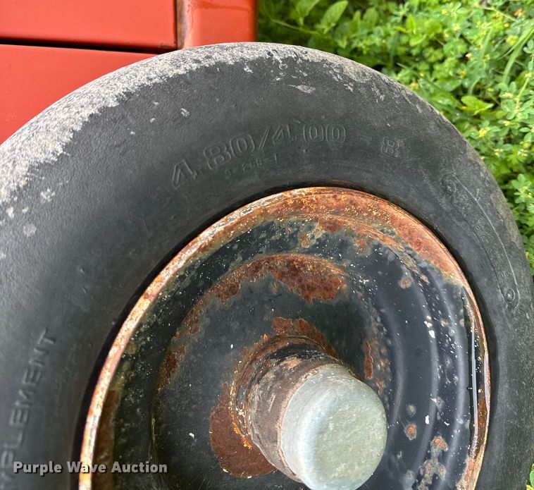 image for item NL9832 Hesston 4900 large square baler