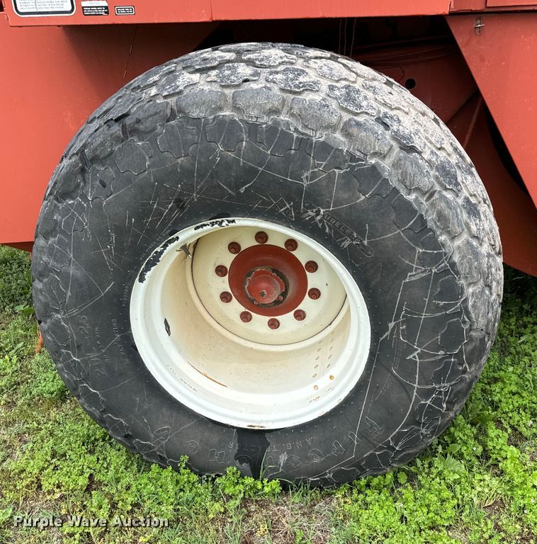 image for item NL9832 Hesston 4900 large square baler