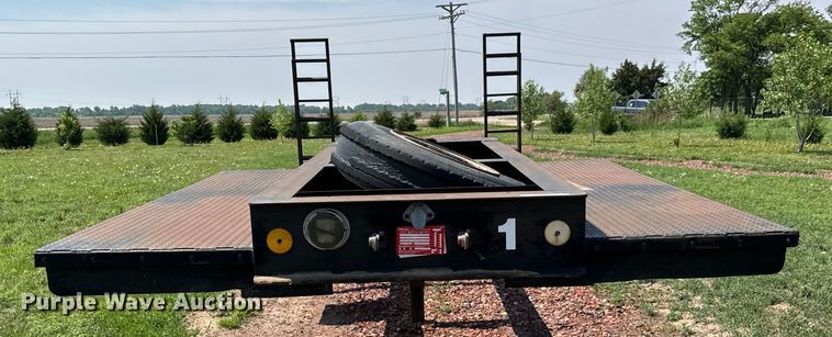 image for item NL9838 1988 Shop built combine trailer