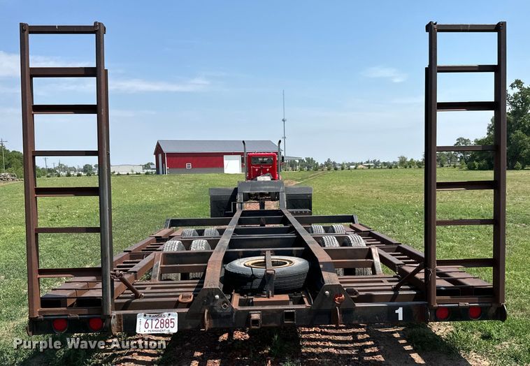 image for item NL9838 1988 Shop built combine trailer