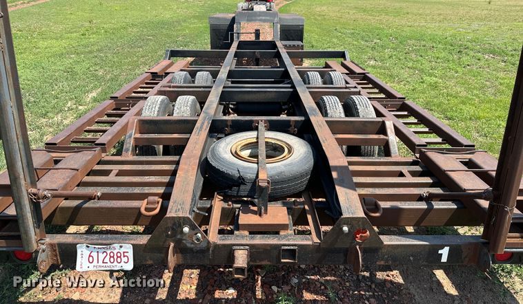 image for item NL9838 1988 Shop built combine trailer