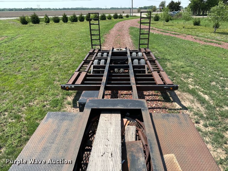 image for item NL9838 1988 Shop built combine trailer