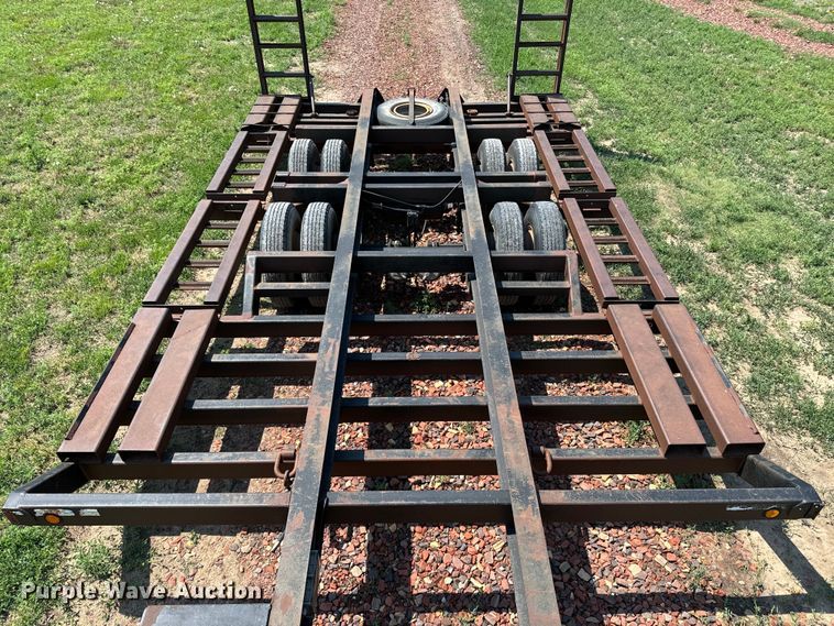 image for item NL9838 1988 Shop built combine trailer