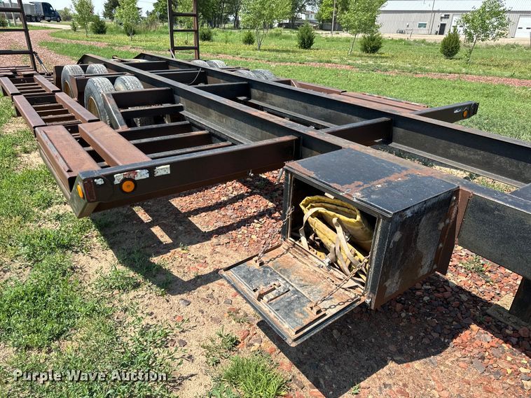 image for item NL9838 1988 Shop built combine trailer