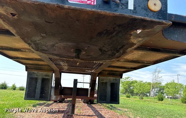 image for item NL9838 1988 Shop built combine trailer