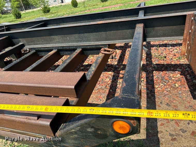 image for item NL9838 1988 Shop built combine trailer