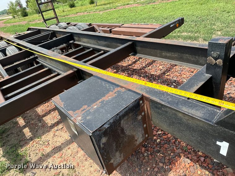 image for item NL9838 1988 Shop built combine trailer