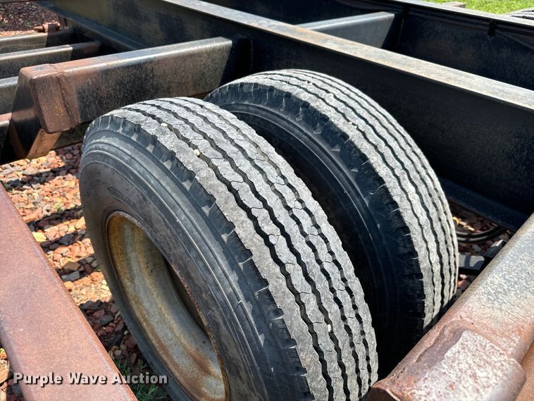 image for item NL9838 1988 Shop built combine trailer