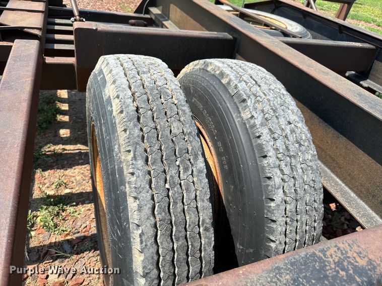 image for item NL9838 1988 Shop built combine trailer