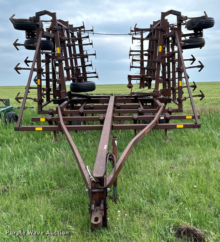 image for item NL9840 PCM field cultivator