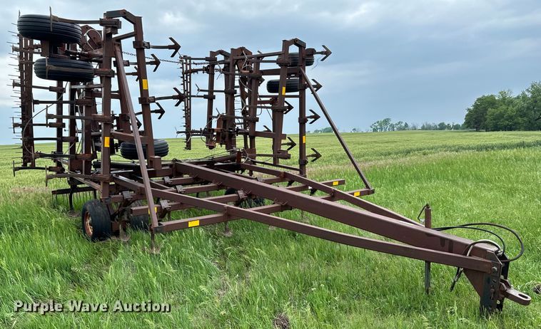 image for item NL9840 PCM field cultivator