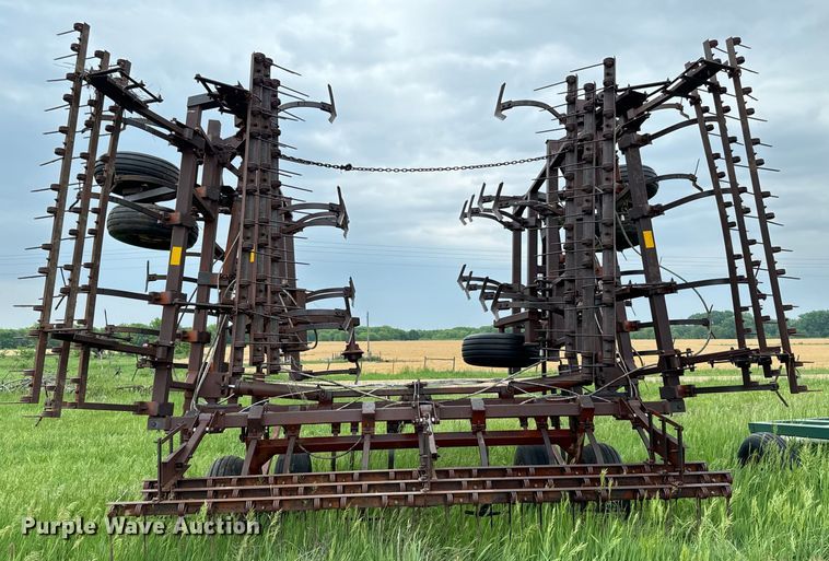 image for item NL9840 PCM field cultivator