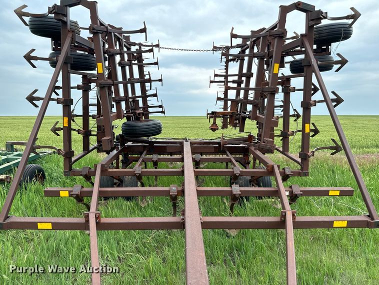 image for item NL9840 PCM field cultivator