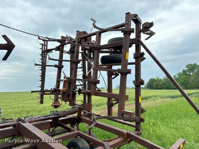 image for item NL9840 PCM field cultivator