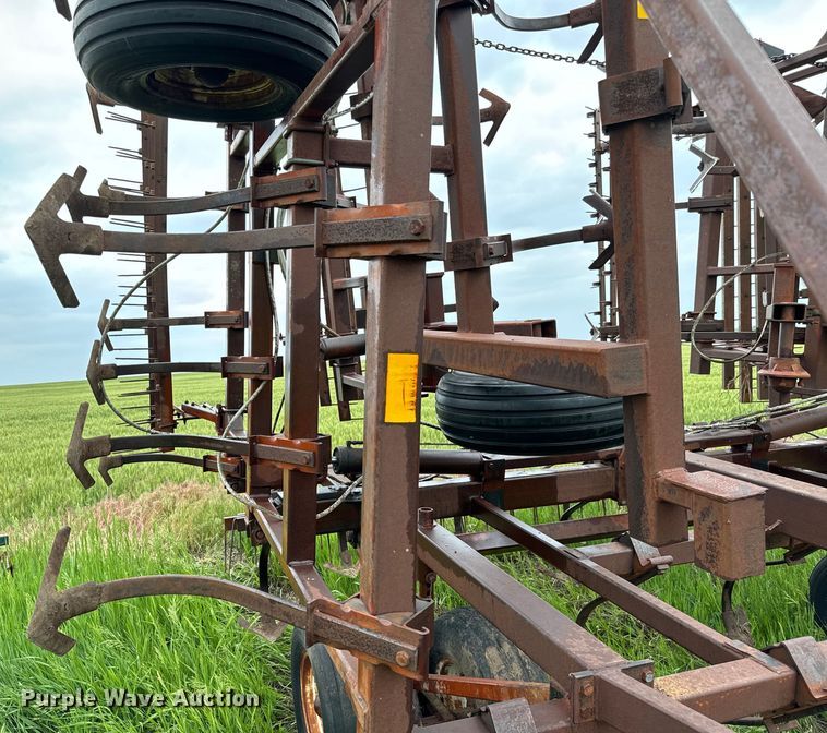 image for item NL9840 PCM field cultivator