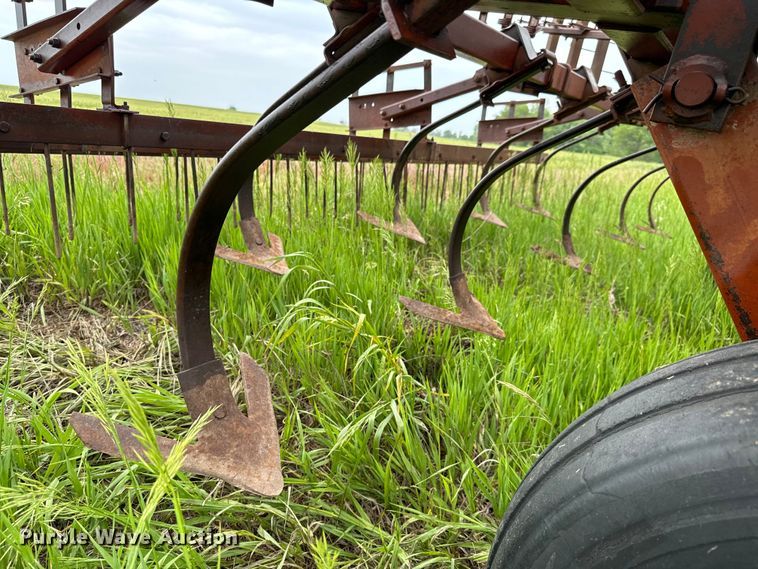 image for item NL9840 PCM field cultivator