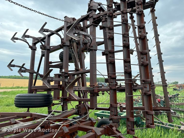 image for item NL9840 PCM field cultivator