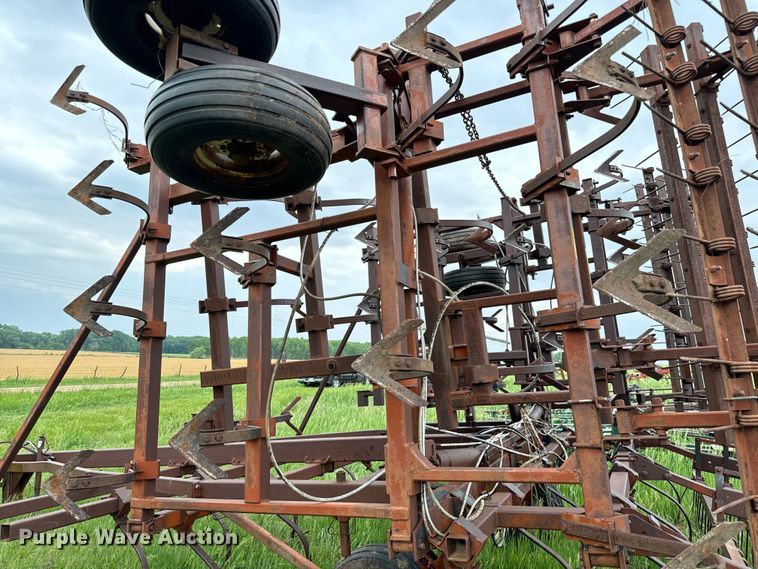 image for item NL9840 PCM field cultivator