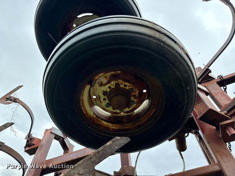 image for item NL9840 PCM field cultivator