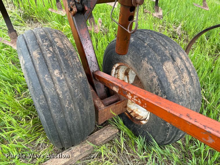 image for item NL9840 PCM field cultivator