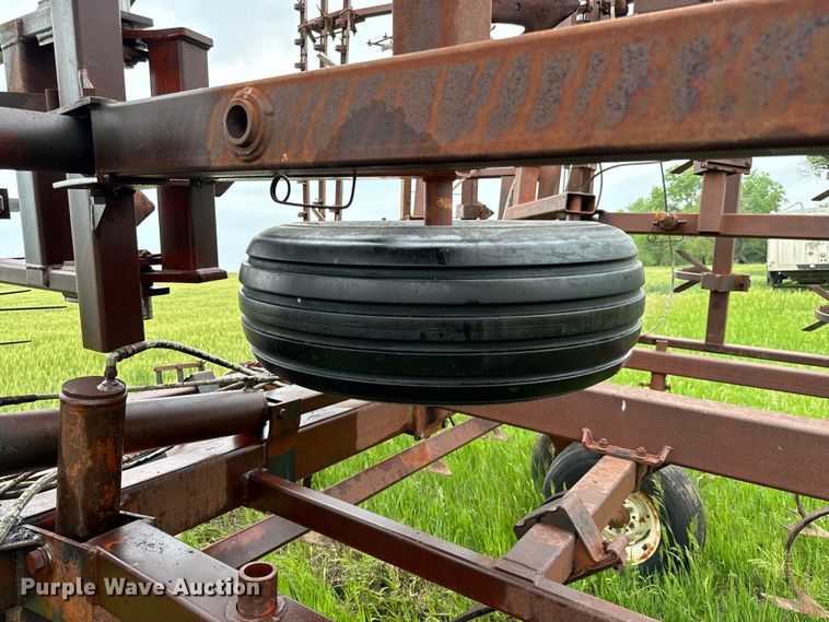 image for item NL9840 PCM field cultivator