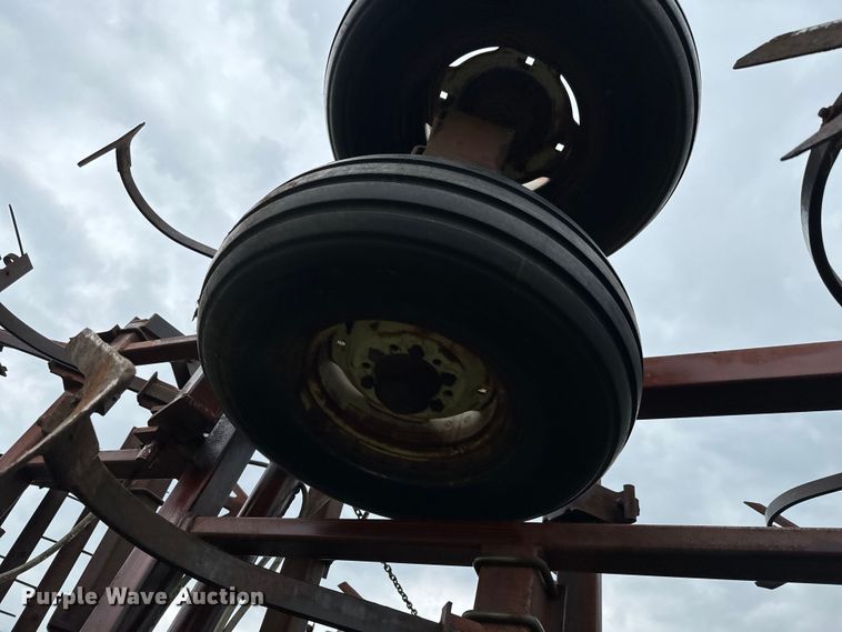 image for item NL9840 PCM field cultivator