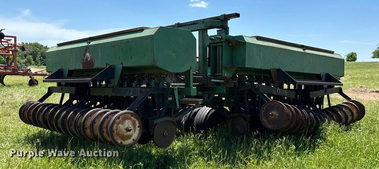 image for item NQ9560 Great Plains grain drill