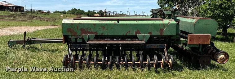 image for item NQ9560 Great Plains grain drill