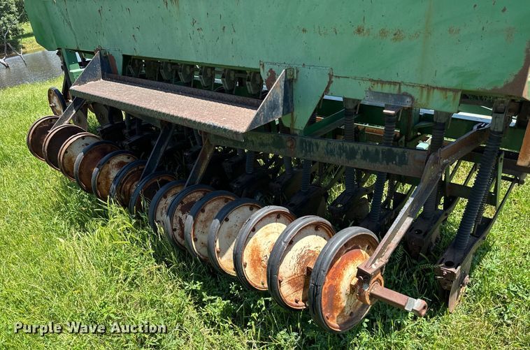 image for item NQ9560 Great Plains grain drill