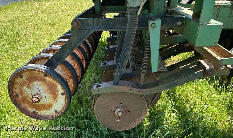 image for item NQ9560 Great Plains grain drill
