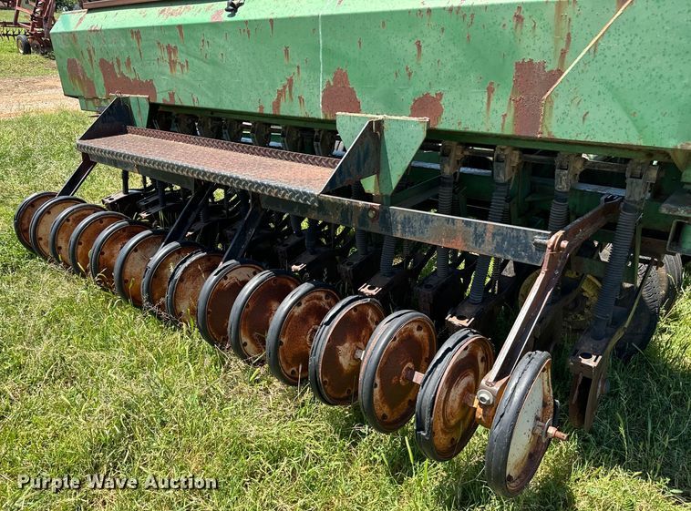 image for item NQ9560 Great Plains grain drill