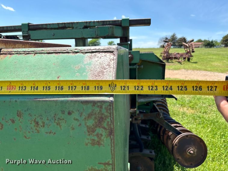 image for item NQ9560 Great Plains grain drill