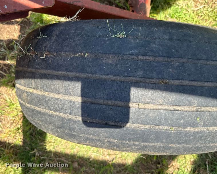 image for item NQ9561 Massey Ferguson  820 tandem disk